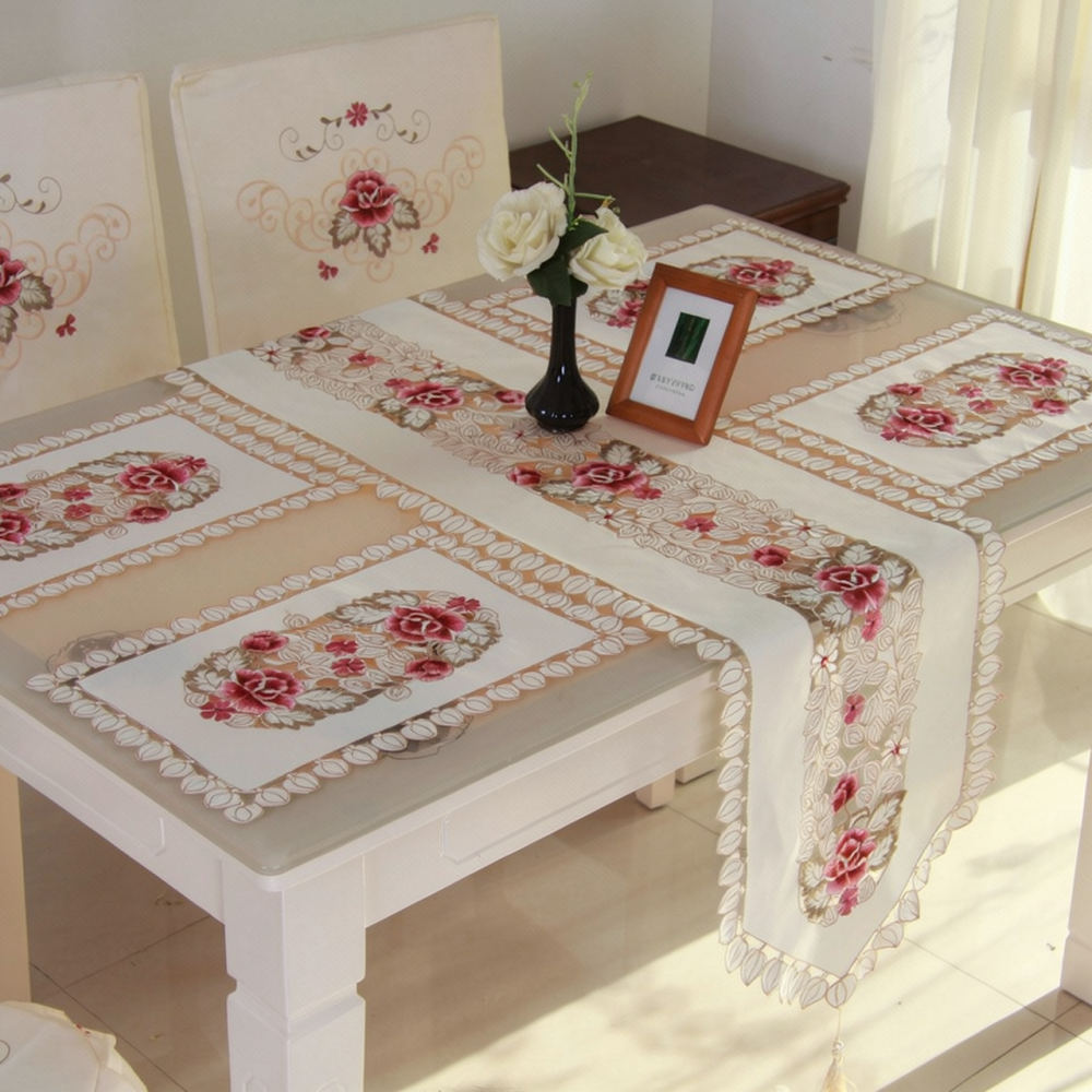 Elegant Floral Embroidered Tab - огляд і ціна Table Runner